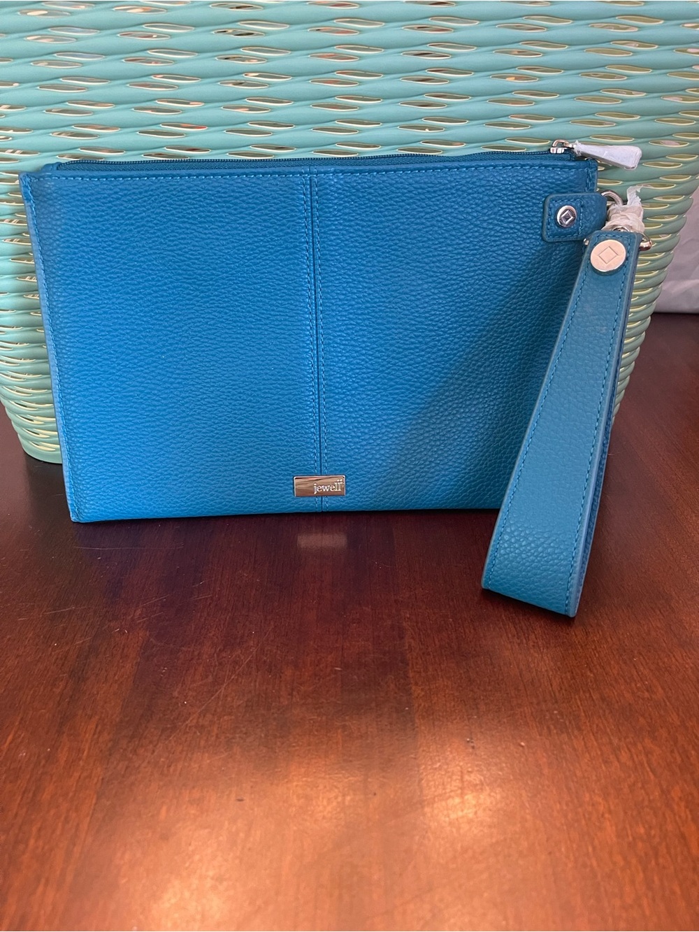 NWOT Thirty-One Teal Jewell envelope wristlet with detachable strap 6.75 x 9.75 - Picture 2 of 7